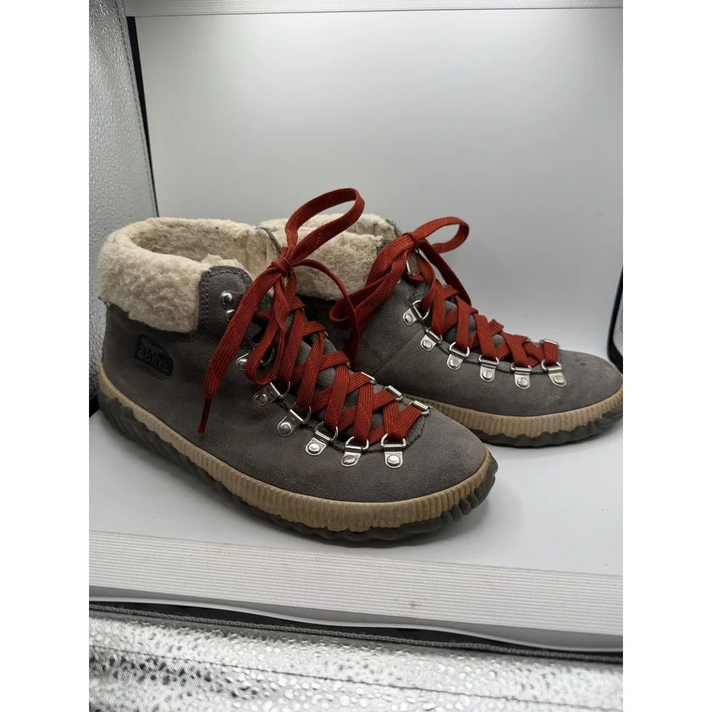 Sorel Out N About Plus Conquest Waterproof Grey Suede Boots NL3406-052 Womens 7